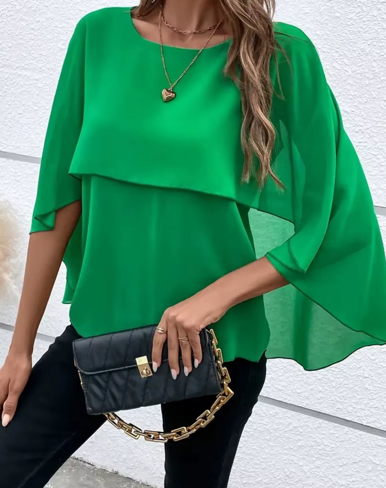 Blusa com Gola Redonda e Mangas Largas