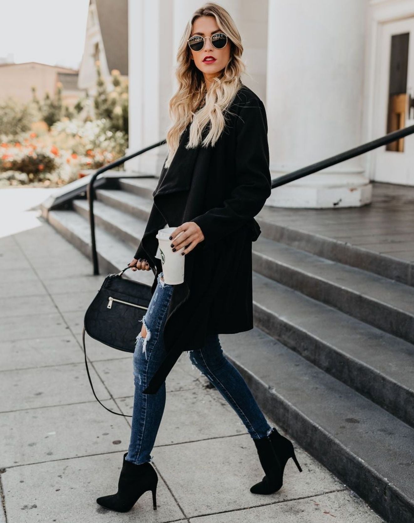 Casaco Trench Coat com Amarração