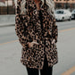 Casaco de Pelos Animal Print com Bolsos Frontais