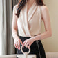 Blusa Darwin Decote V Transpassado Sem Mangas