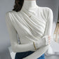 Blusa Fusion com Gola Alta e Pregas Frontais